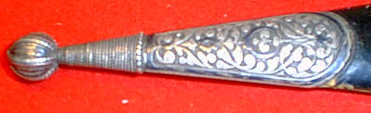 dagE006.jpg (93612 bytes)