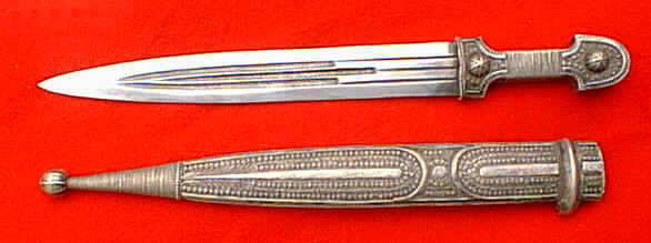 kindj008.jpg (77468 bytes)