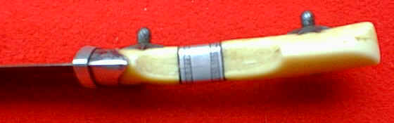 kindj021.jpg (62384 bytes)