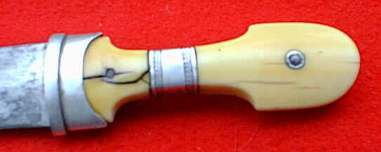 kindj022.jpg (68624 bytes)