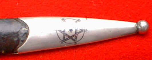 kindj023.jpg (67108 bytes)